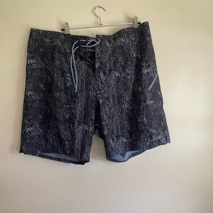 Men's Lululemon Swim Shorts